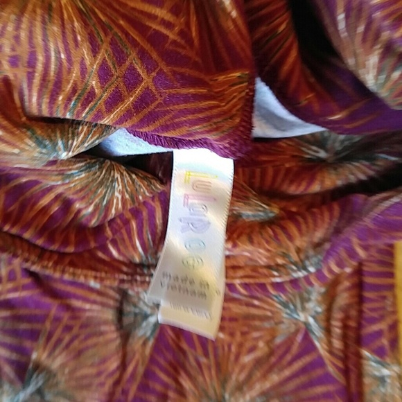 LuLaRoe TC Leggings - Picture 3 of 3